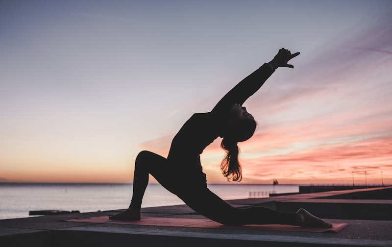 High-intensity weight loss and toning workout with cardio equipment